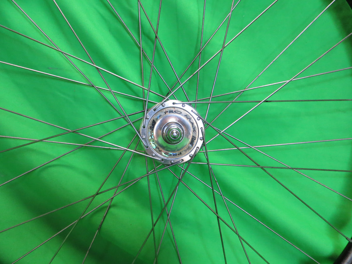 X Keyment XR240 36H 700c Clincher Rim, Suzue Pro Max 100mm/9mm Front NJS  Hub (24011201)