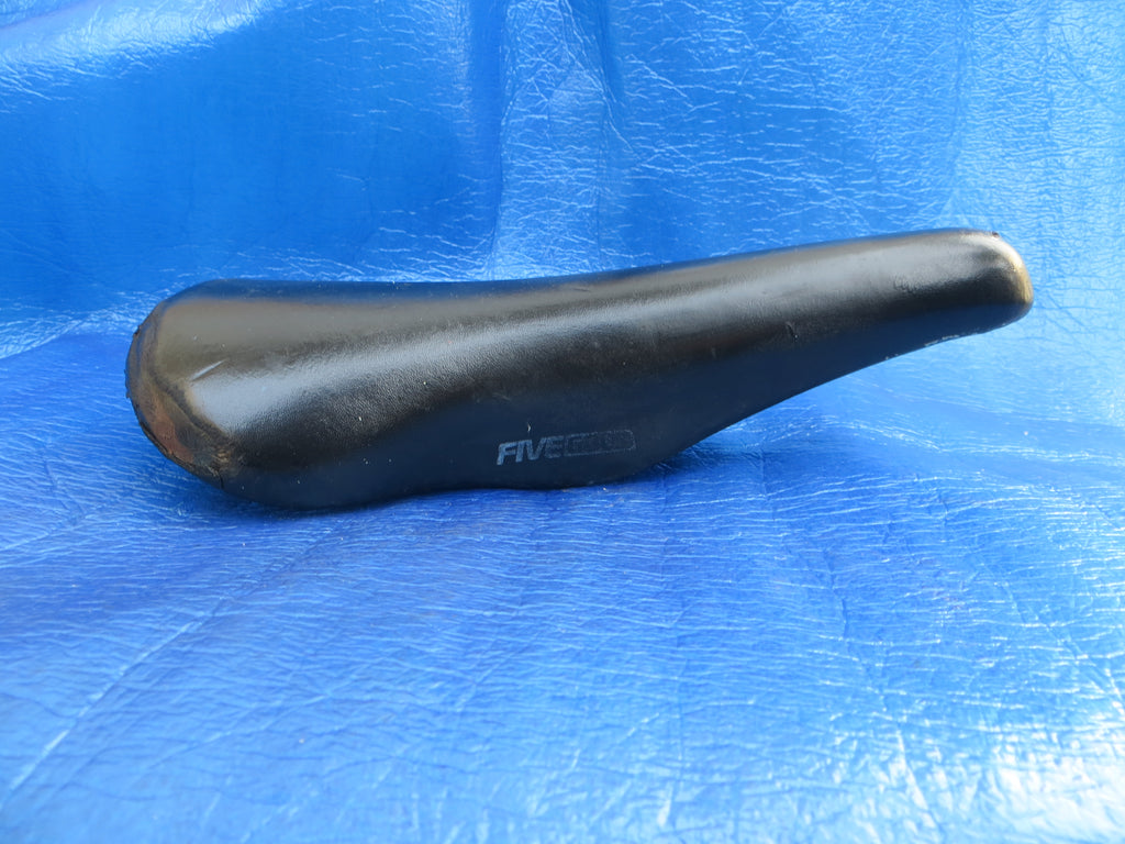 Kashima Five Gold FG-4P 44mm NJS Unpadded Saddle  (25011508)