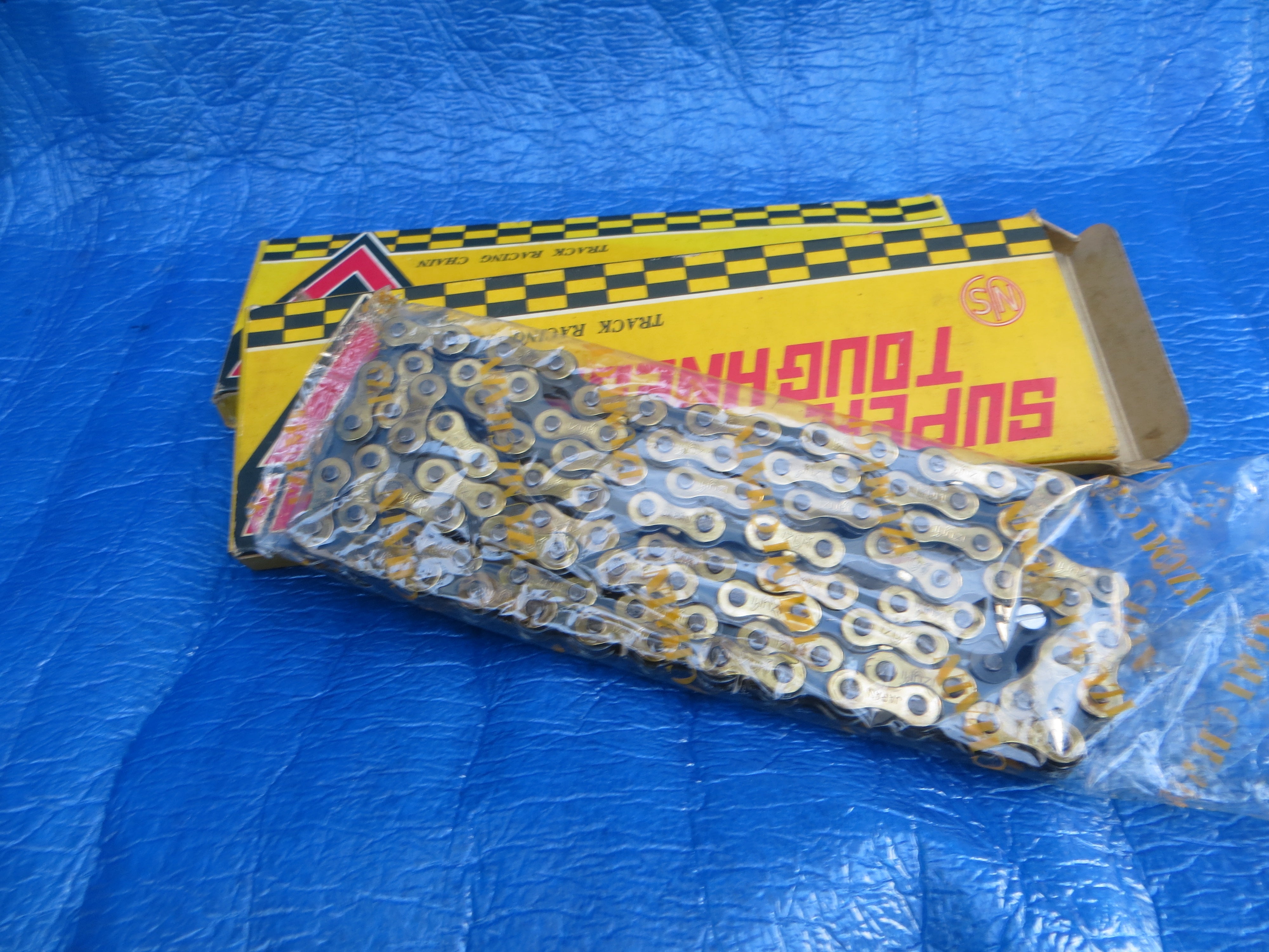 Never Used Izumi V Super Toughness NJS Chain 1/8" 106links /250119