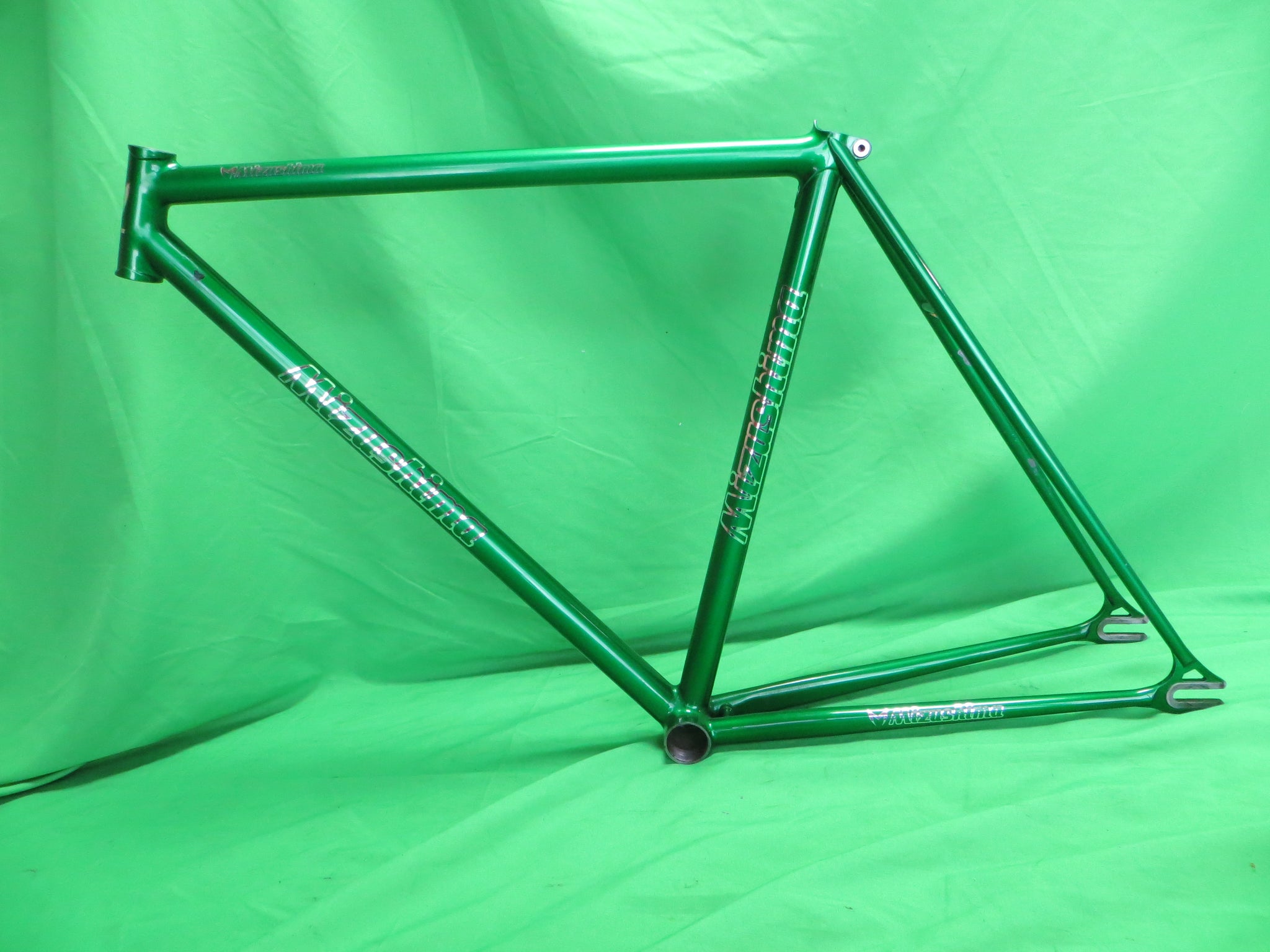 Mizushima // Green Metallic // 50.5cm // For Repairs