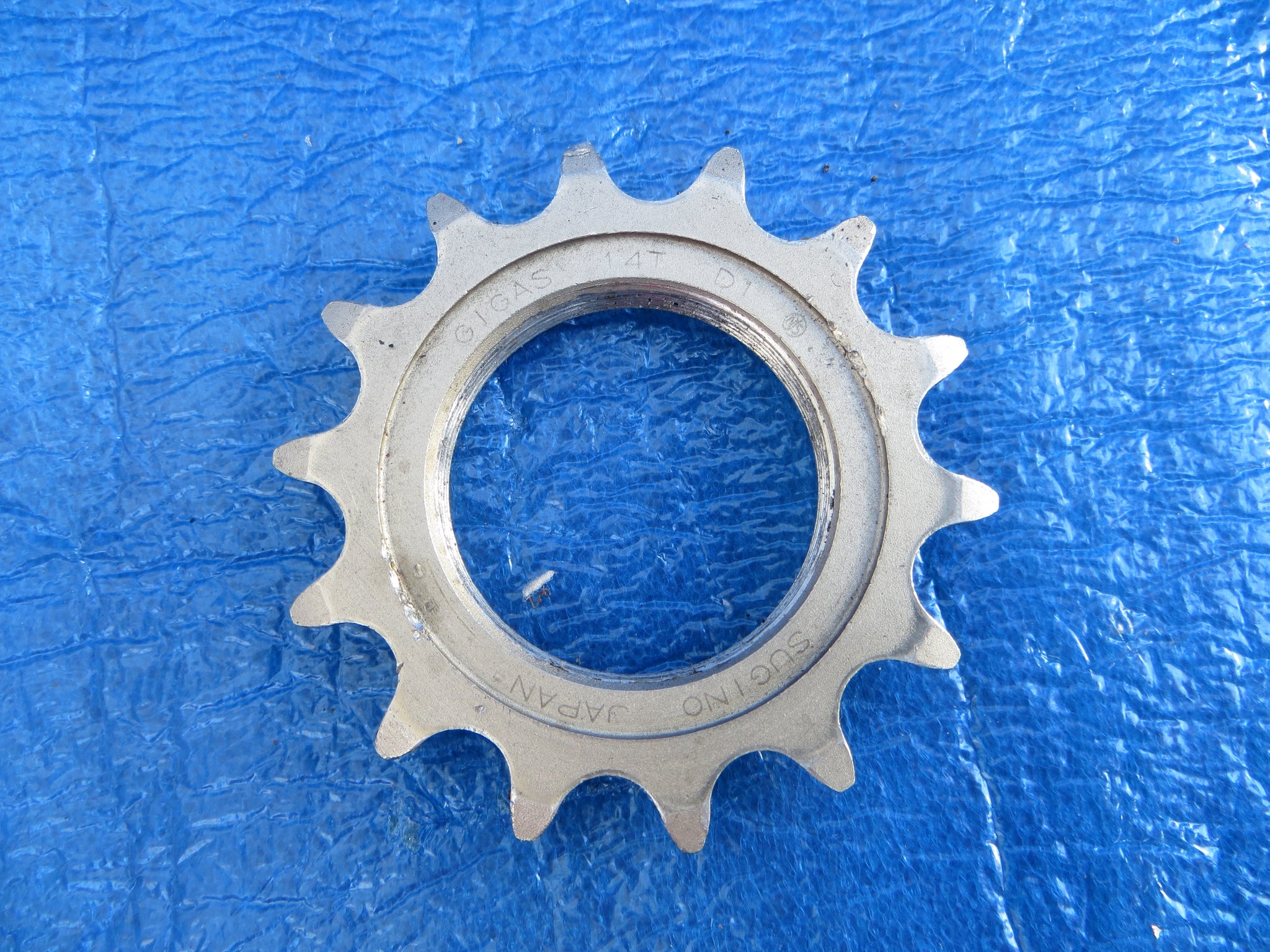 Sugino Gigas 14t 1/8” Track Cog NJS (25020523)