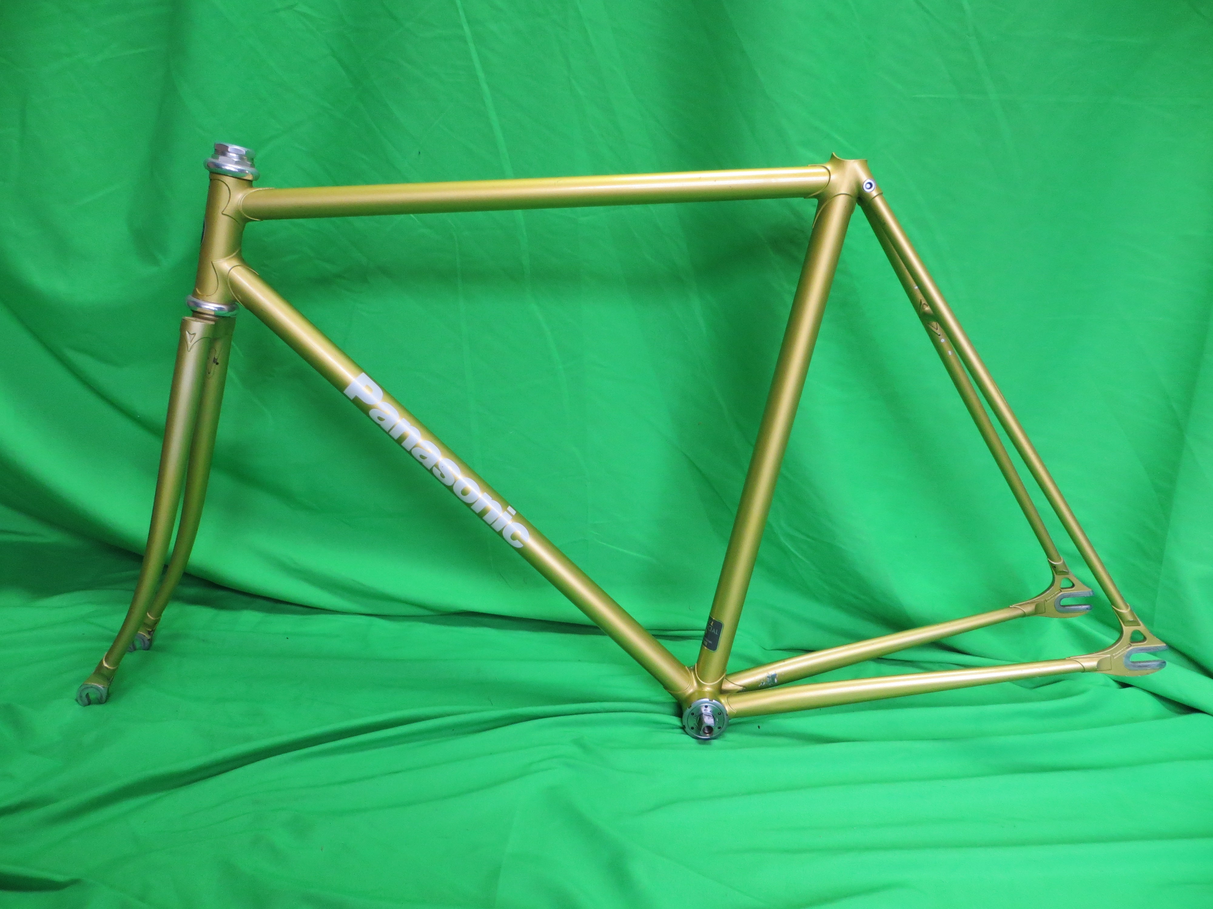 Panasonic Tange Prestige // Yellowish Green Gold Metallic // 52cm