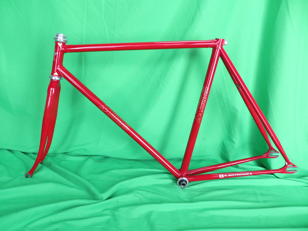 Makino  // Red Metallic // 54cm