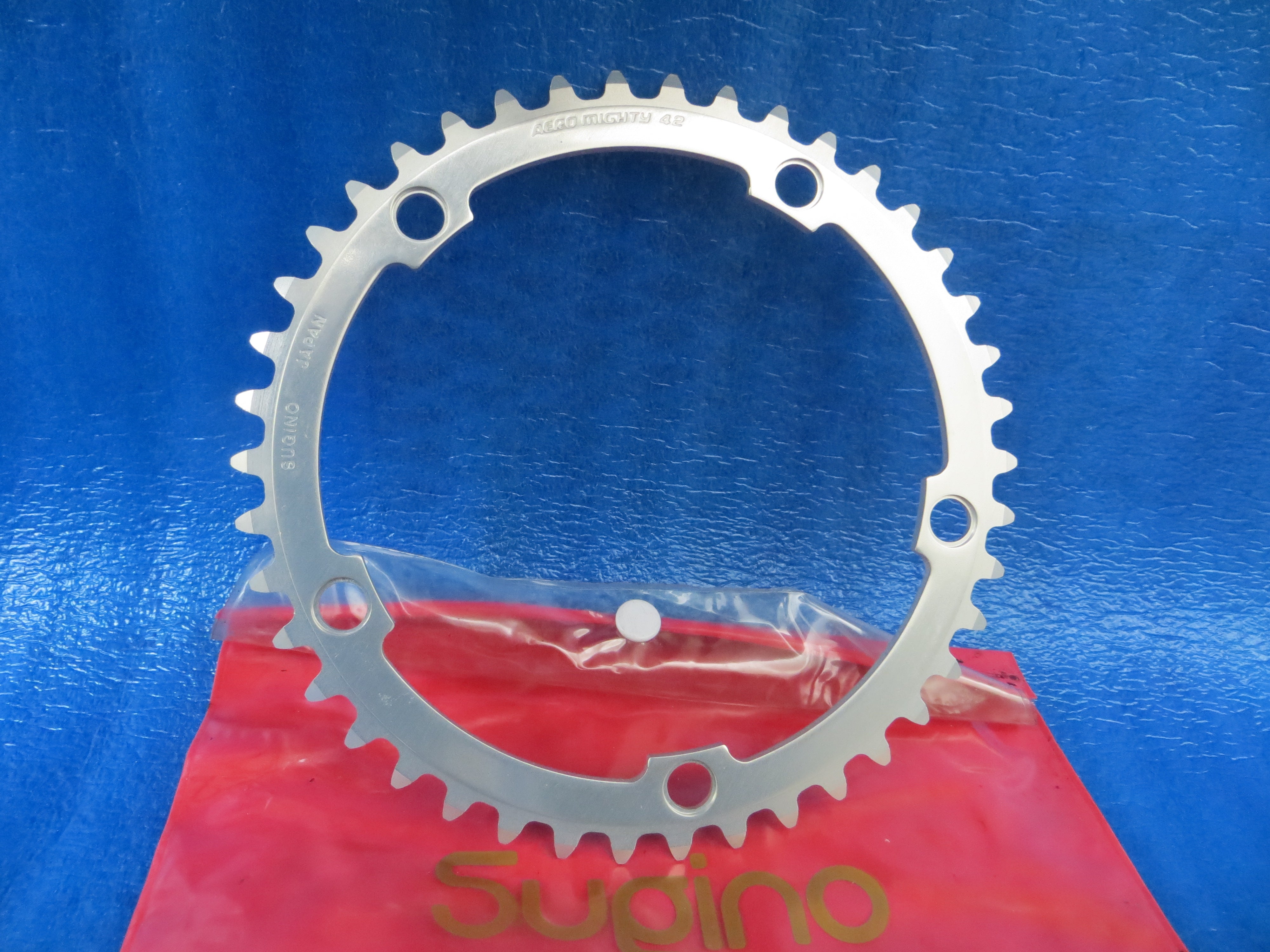 Never Used Sugino Aero Mighty 144BCD 1/8" NJS Chainring 42T (24100807)