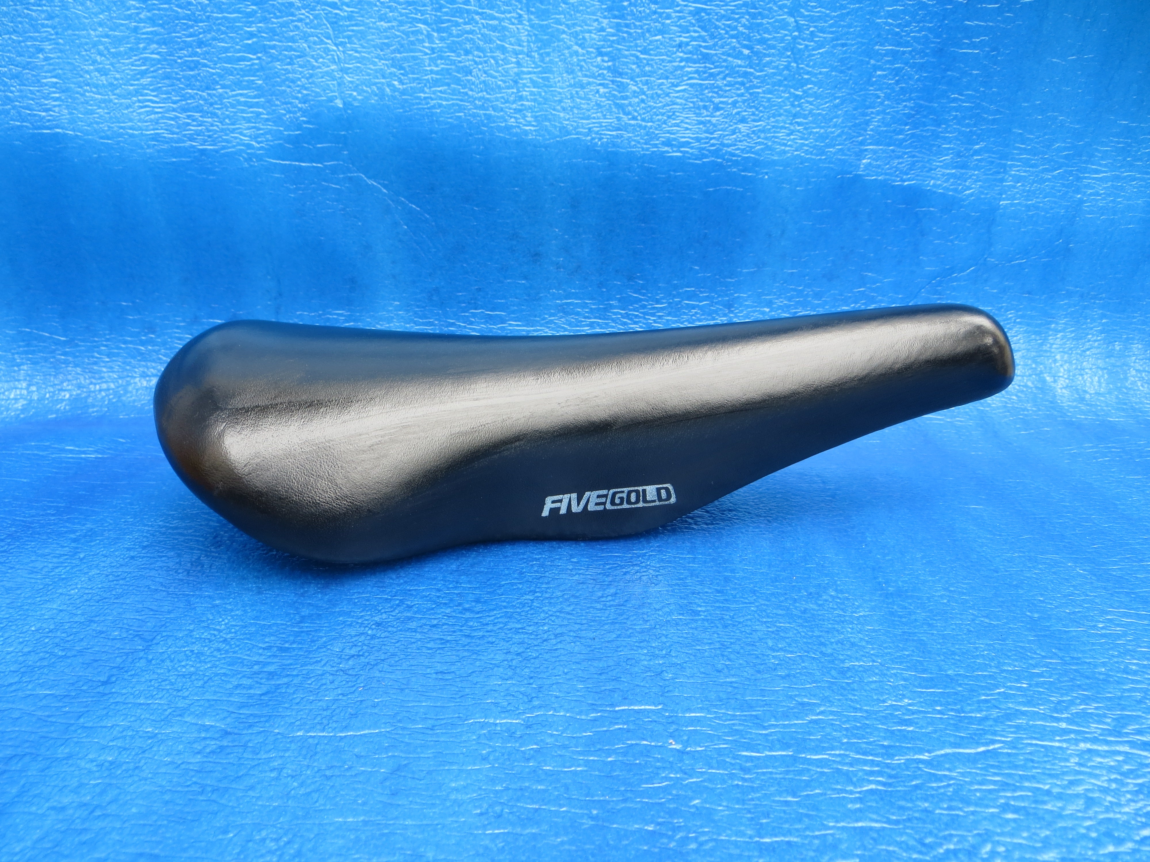 Kashima Five Gold FG-4P 44mm NJS Unpadded Saddle  (24111407)