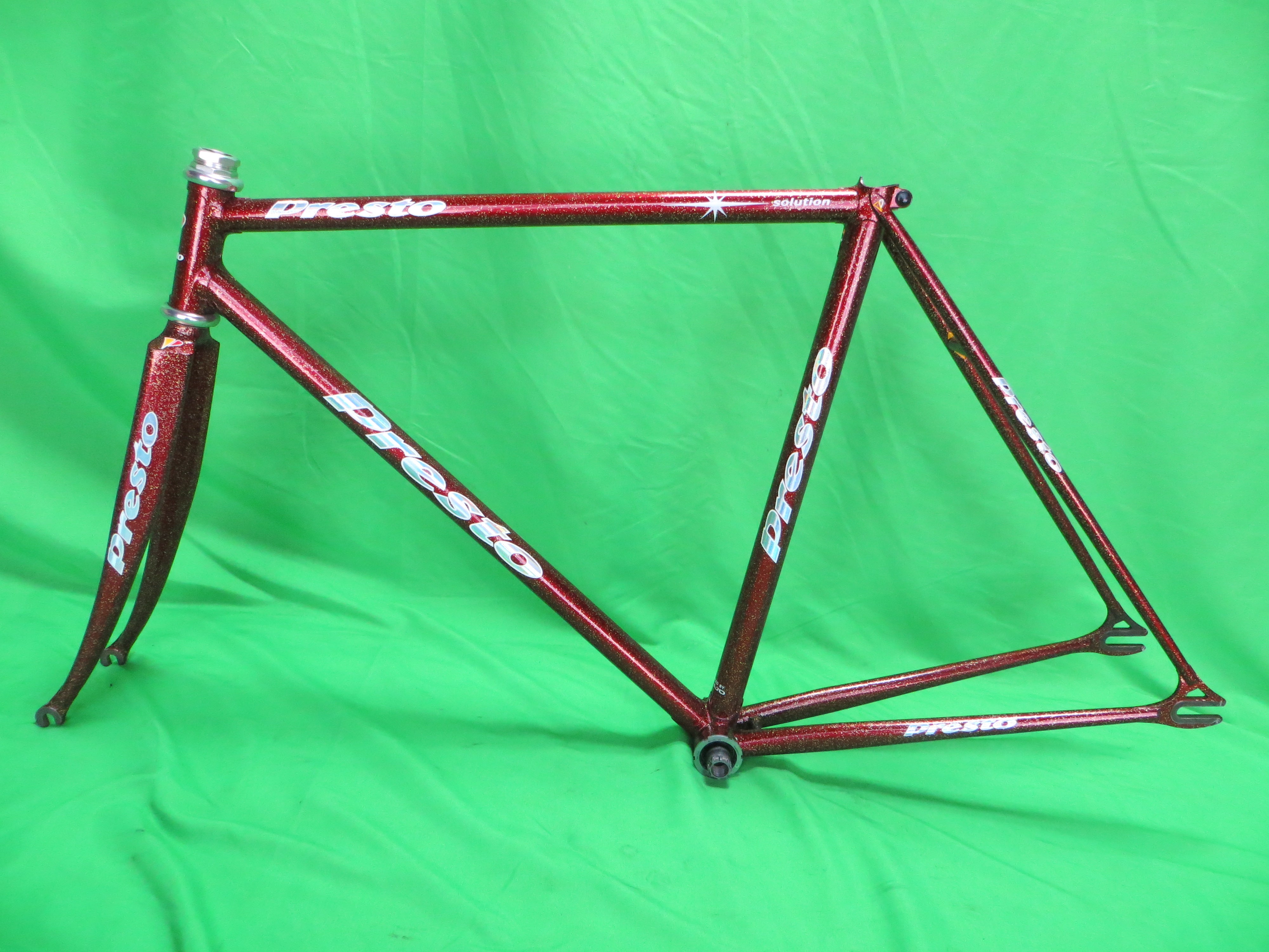 PRESTO Columbus Max Fork // Red with Gold Flake // 50cm