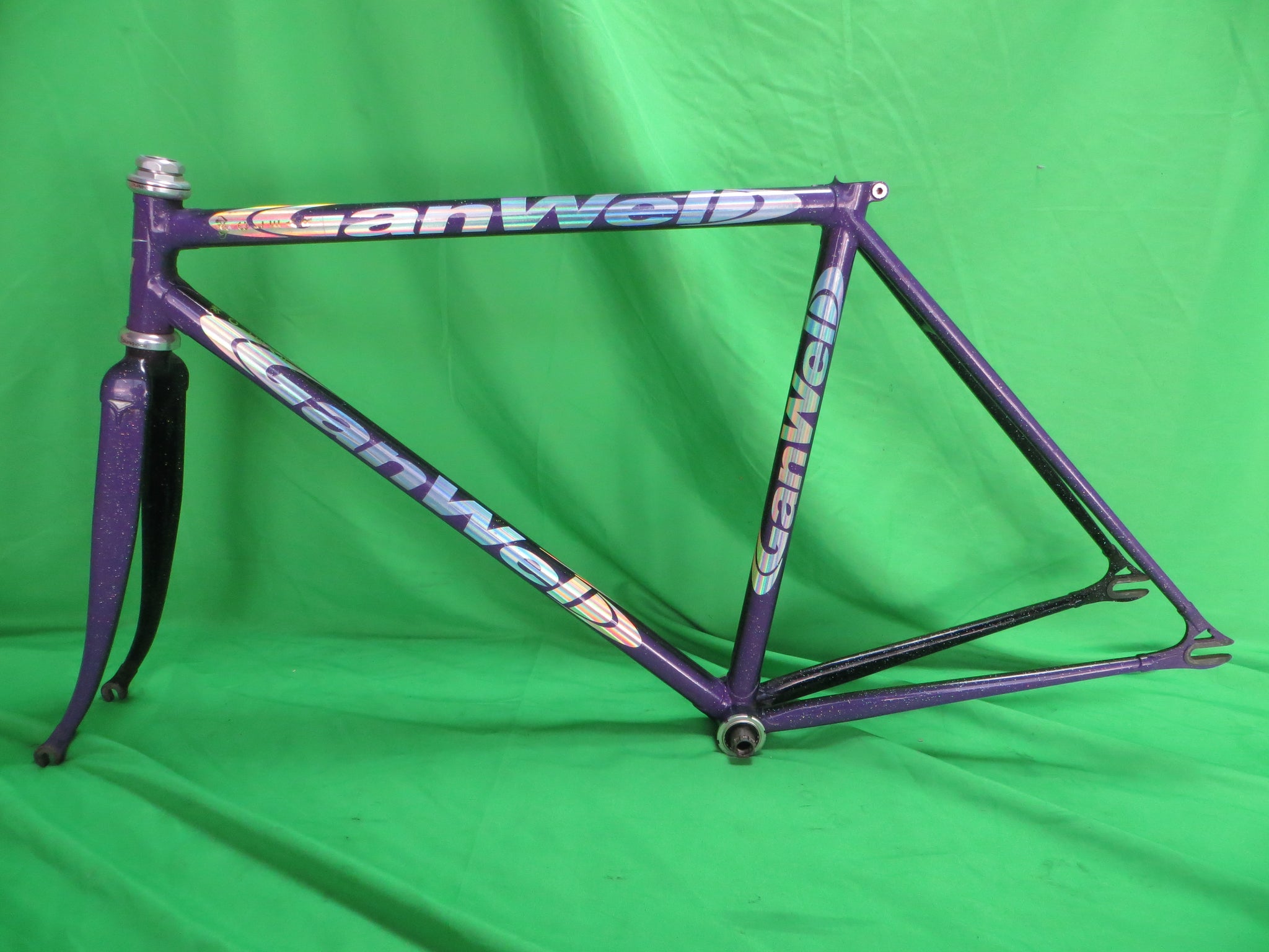 Gan Well Pro Columbus Max Fork // Purple Black Fade with Rainbow Flake // 48cm